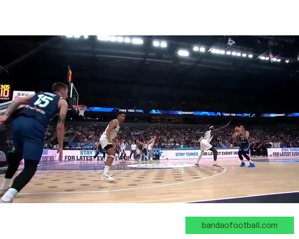 林书豪解析东契奇进攻特点偏爱左侧单打与标志性后撤步技巧