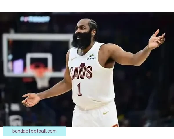 以斯特鲁斯状态爆棚哈登称赞其表现为莫大肯定与荣幸